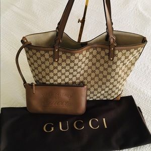 Authentic Gucci Tote and pouch bag